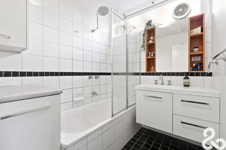 Sixth view of Homely apartment listing, 2/260 Hope Street, Brunswick West VIC 3055