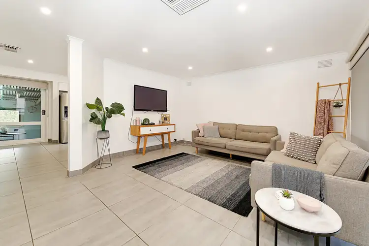 Sixth view of Homely house listing, 7 Longwood Court, Meadow Heights VIC 3048