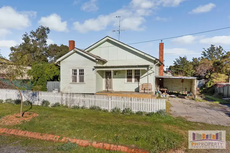 Second view of Homely house listing, 8 Barrell Street, Eaglehawk VIC 3556