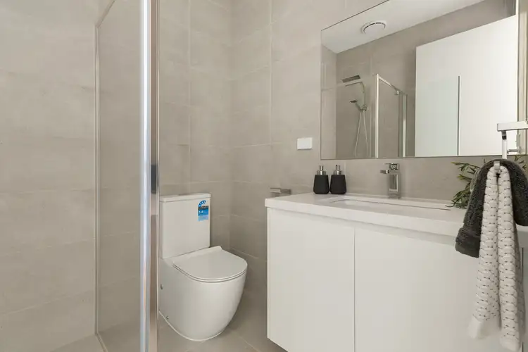 Fifth view of Homely apartment listing, 5/16A Leonard Crescent, Ascot Vale VIC 3032