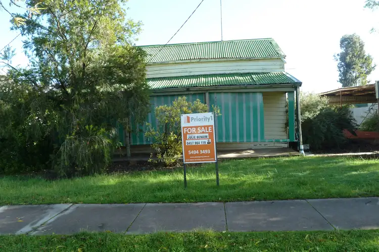 34 Armstrong Street, Charlton VIC 3525
