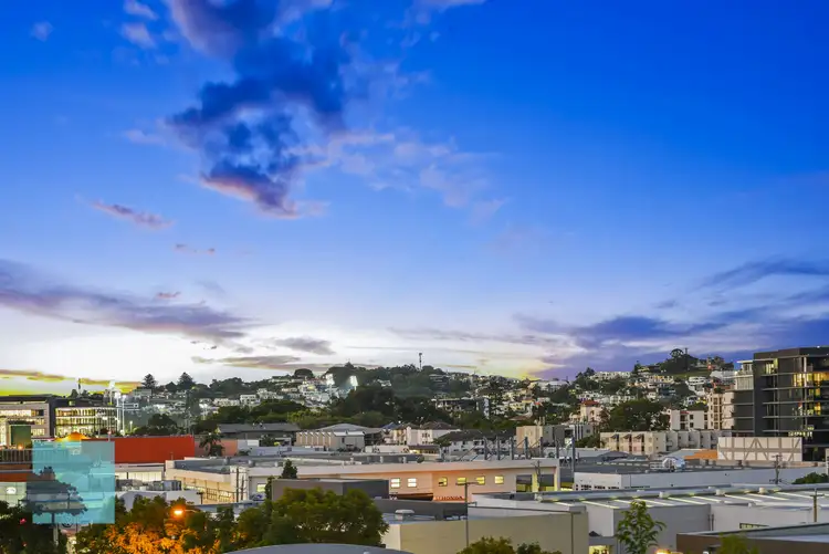 8/4 Cowlishaw Street, Bowen Hills QLD 4006