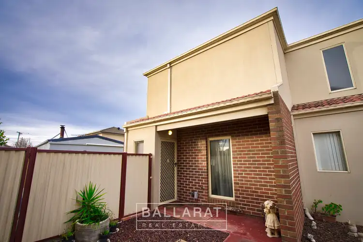10/33 Alexandra Street, Sebastopol VIC 3356
