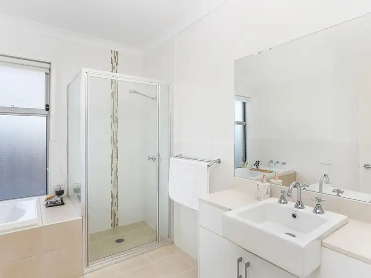 Sixth view of Homely house listing, 2 Mallon Avenue, Horsley NSW 2530