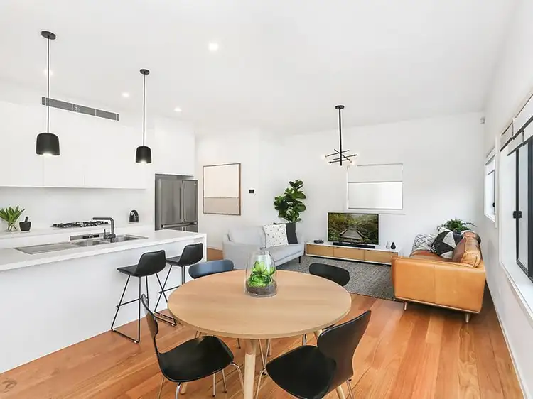 7A Canberra Road, Lake Heights NSW 2502