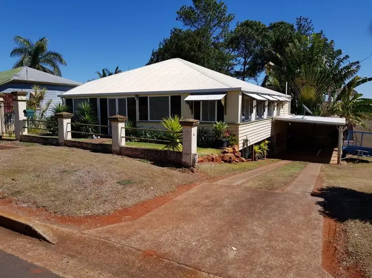 30 Ridgway Street, Childers QLD 4660