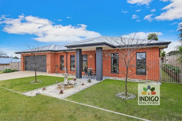 15 Mossgrove Way, Beechworth VIC 3747