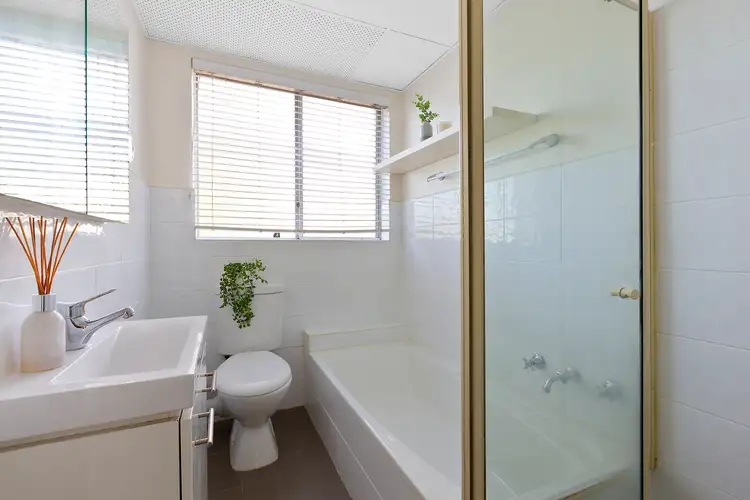 Sixth view of Homely apartment listing, 11/80 Wyadra Avenue, Freshwater NSW 2096