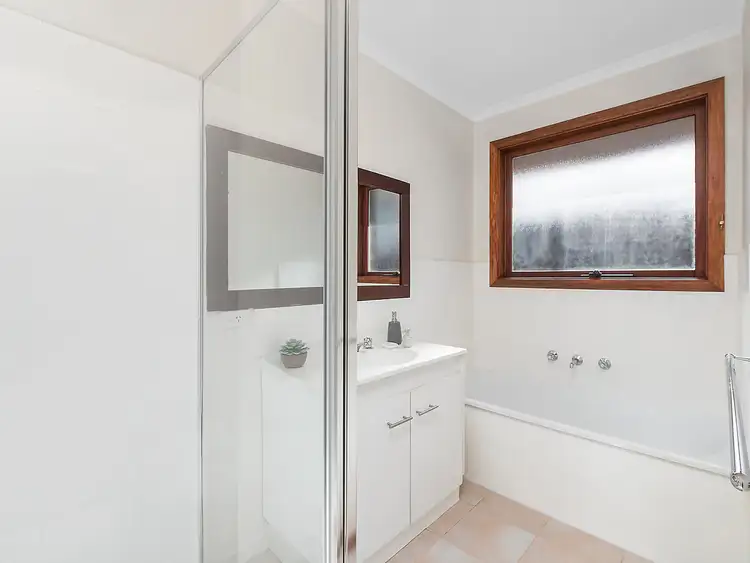 Fifth view of Homely unit listing, 3/3 Inala Court, Marshall VIC 3216