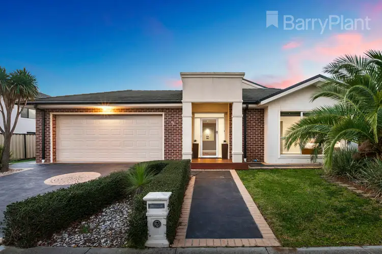 Third view of Homely house listing, 16 Sunnyside Way, Cairnlea VIC 3023