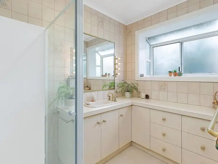 Sixth view of Homely house listing, 51 Hamlyn Avenue, Hamlyn Heights VIC 3215