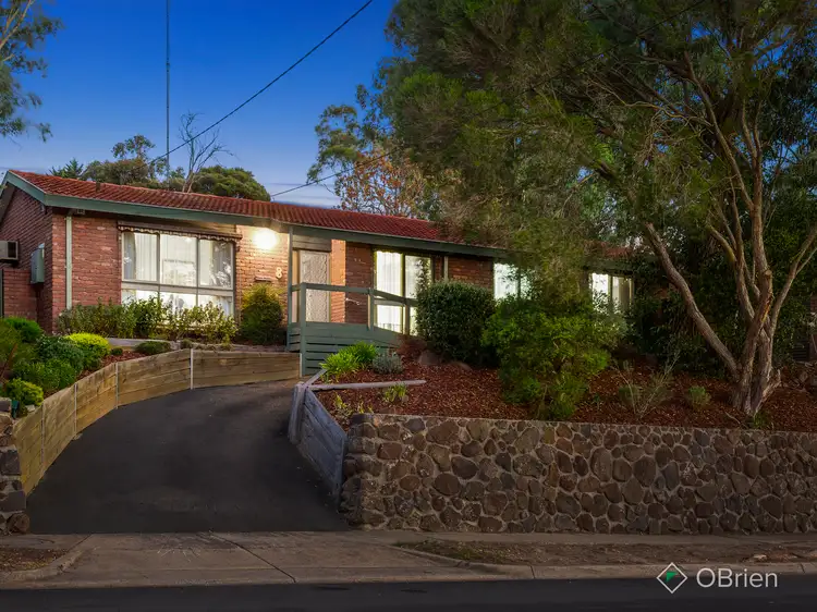 8 Progress Road, Eltham North VIC 3095