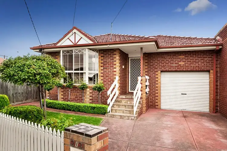 2/3 Orrong Avenue, Reservoir VIC 3073