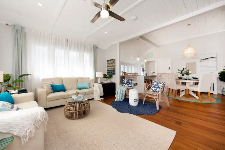 9A Donaldson Street, Greenslopes QLD 4120