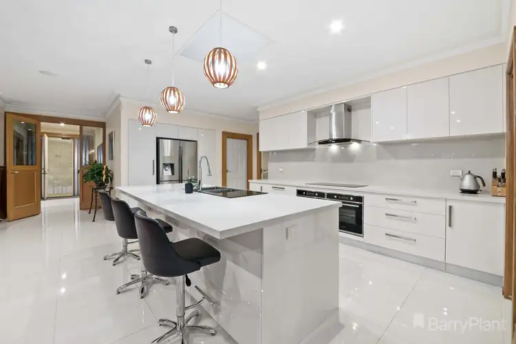 19-21 Tom Jones Court, Narre Warren North VIC 3804