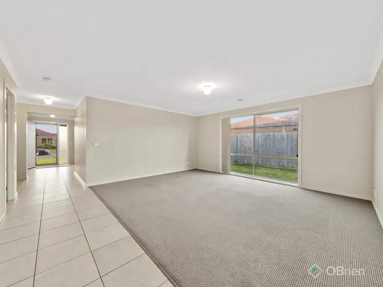 Fifth view of Homely house listing, 14 Spinebill Court, Pakenham VIC 3810