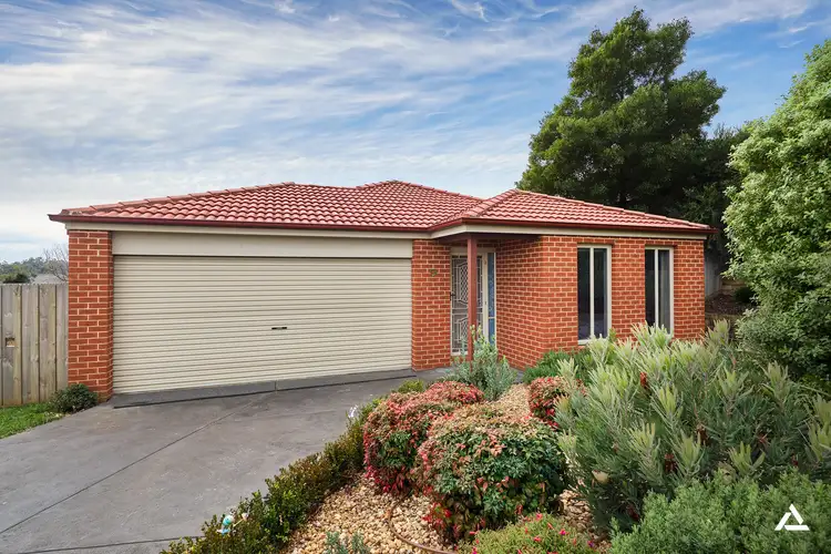 9 Wordsworth Court, Drouin VIC 3818