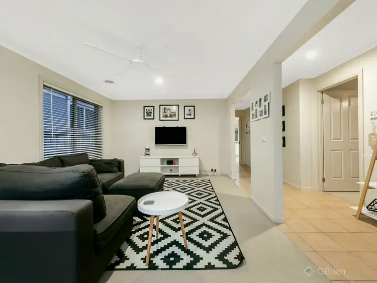 Fourth view of Homely house listing, 5 Shaz Court, Berwick VIC 3806