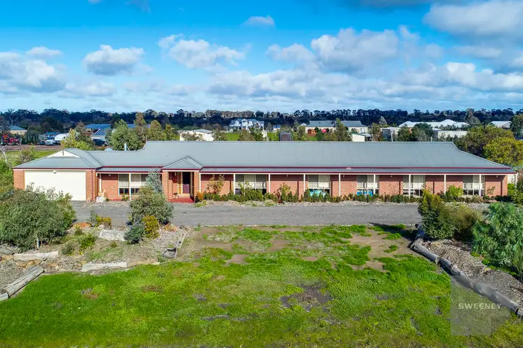 Second view of Homely house listing, 7 Eyrie Court, Hopetoun Park VIC 3340