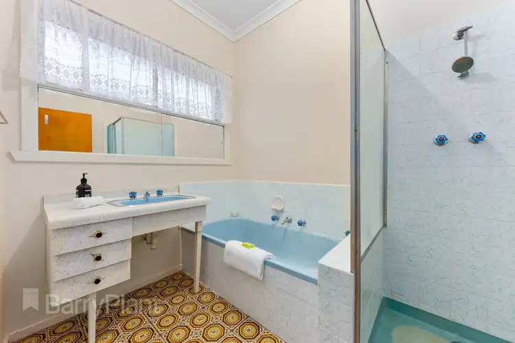 Seventh view of Homely house listing, 8 O'Brien Drive, St Albans VIC 3021