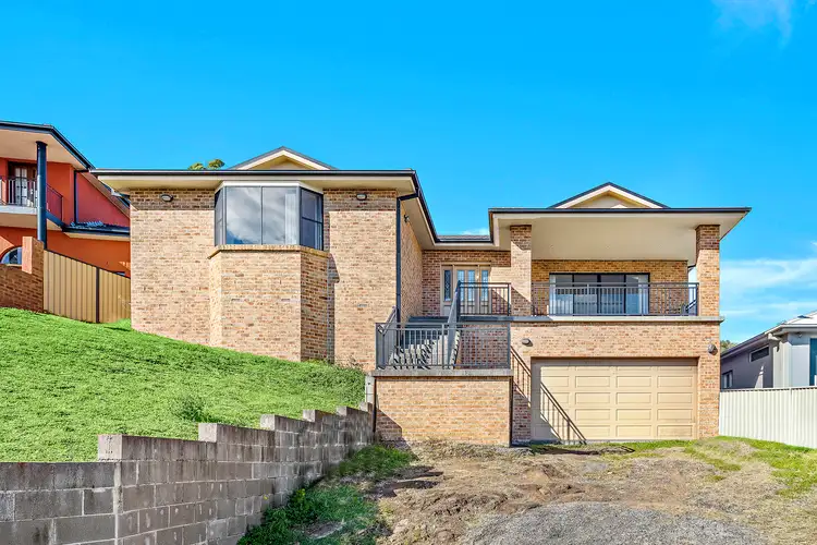 45 Whimbrel Avenue, Lake Heights NSW 2502