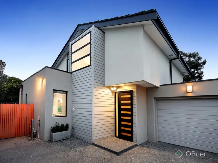 2/19 Dermot Street, Oakleigh South VIC 3167