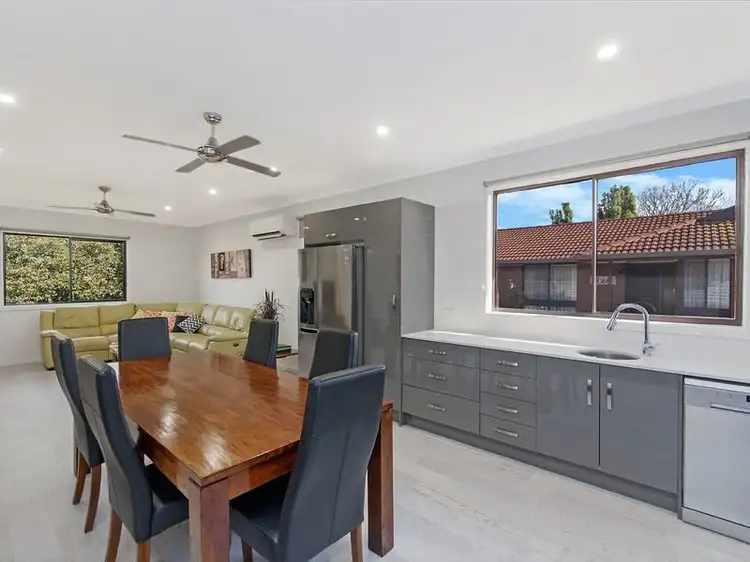 80 Lindsay Street, Heywood VIC 3304
