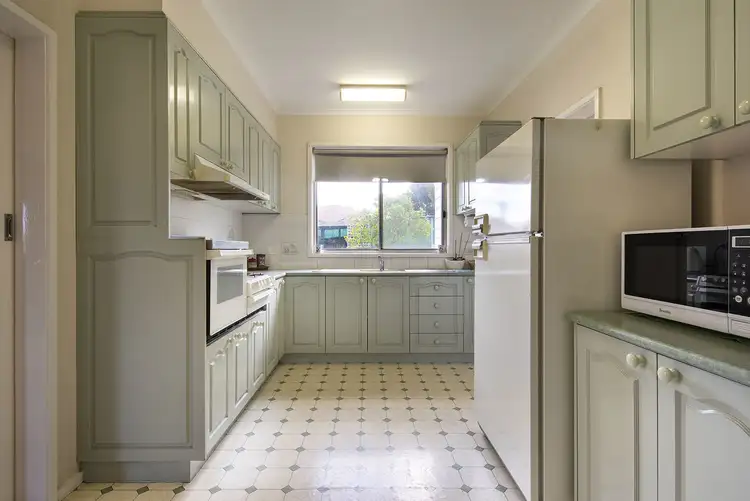 Sixth view of Homely house listing, 8 Taylor Street, Castlemaine VIC 3450