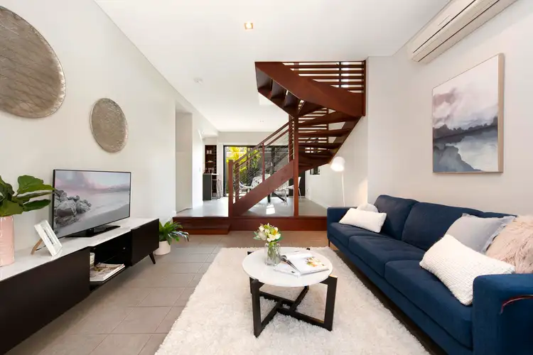 Main view of Homely townhouse listing, 3/46 Jenolan Avenue, Hawthorne QLD 4171