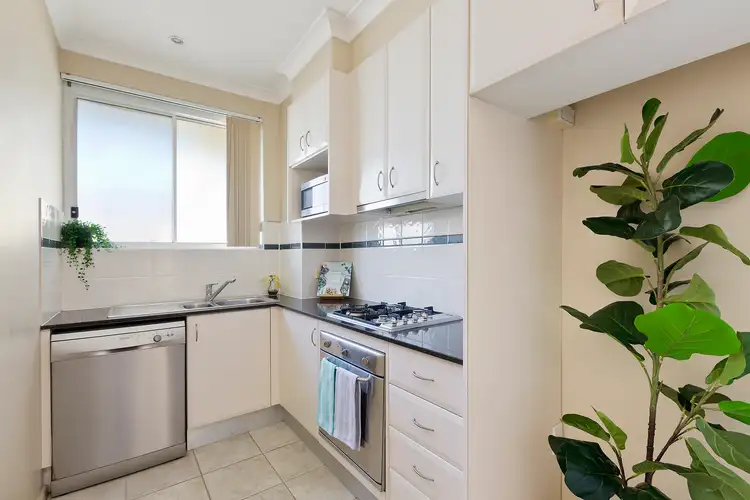 Fifth view of Homely apartment listing, 5/10-12 Golf Parade, Manly NSW 2095