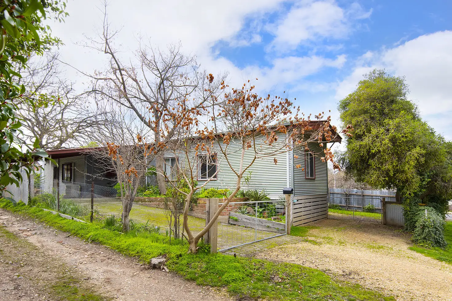 Main view of Homely house listing, 2 Spring Street, Maldon VIC 3463