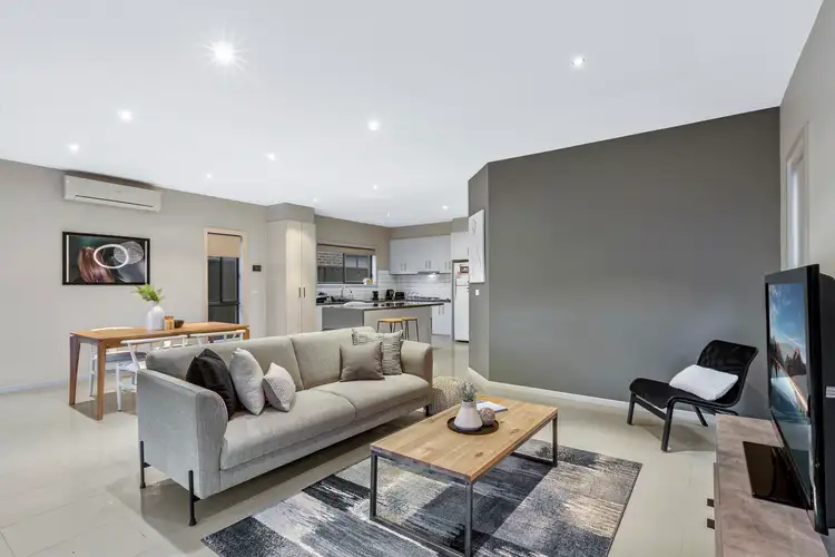 23 Streeton Avenue, Caroline Springs VIC 3023