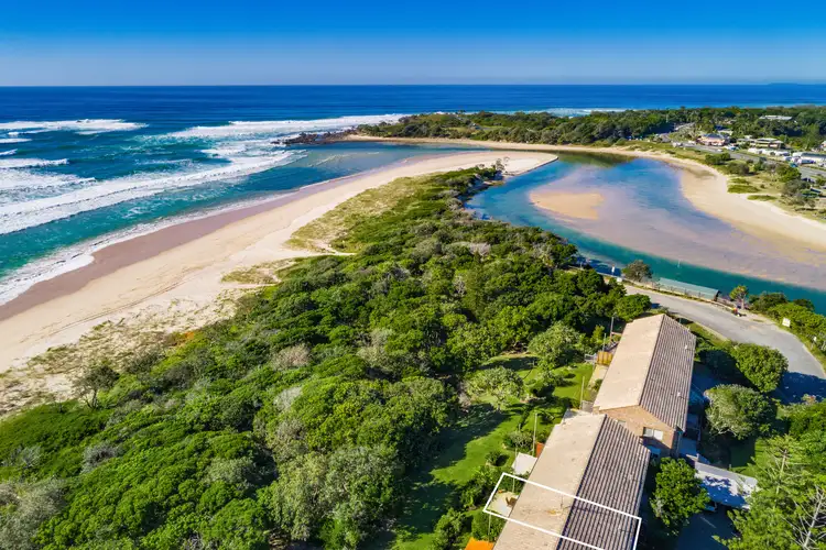 Main view of Homely townhouse listing, 5/4-8 Peninsula Street, Hastings Point NSW 2489