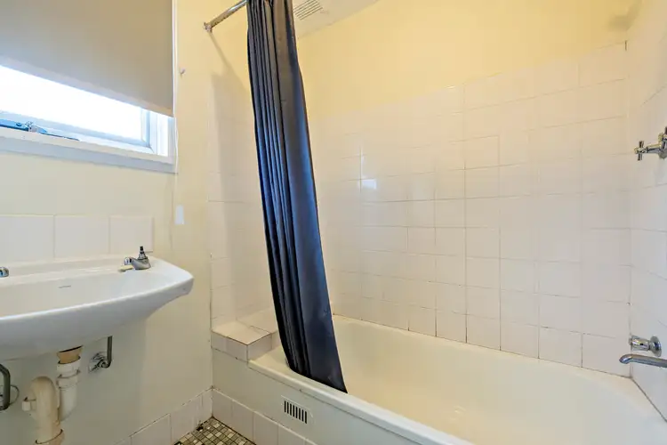 Fifth view of Homely house listing, 16 Collins Avenue, Dubbo NSW 2830