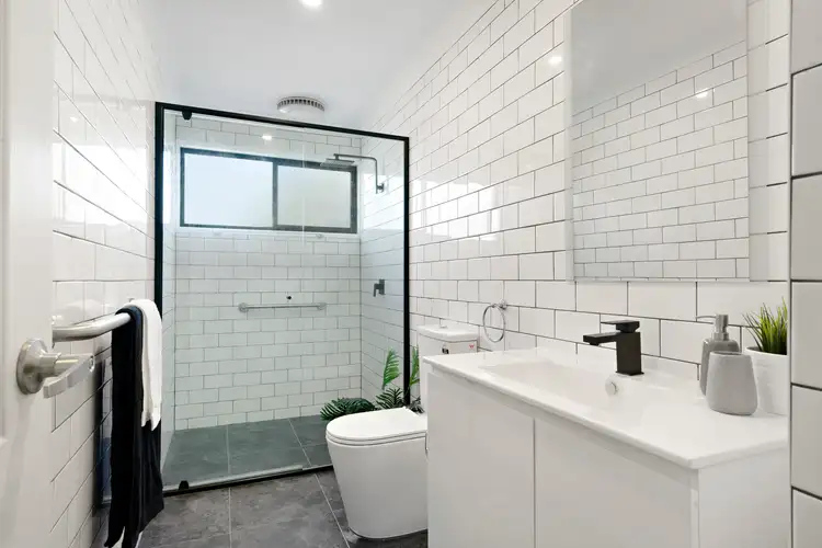 Fifth view of Homely house listing, 190 McFarlane Drive, Minchinbury NSW 2770