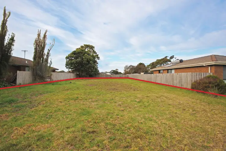 8 Blake Street, Heywood VIC 3304