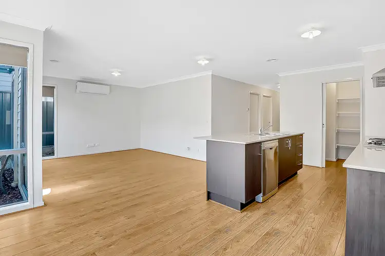 Seventh view of Homely house listing, 19 Clapham Way, Craigieburn VIC 3064