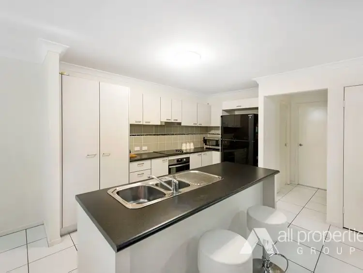 Third view of Homely house listing, 5 Tamsin Court, Regents Park QLD 4118