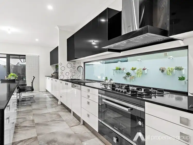 Second view of Homely house listing, 16 Empress Close, Heathwood QLD 4110