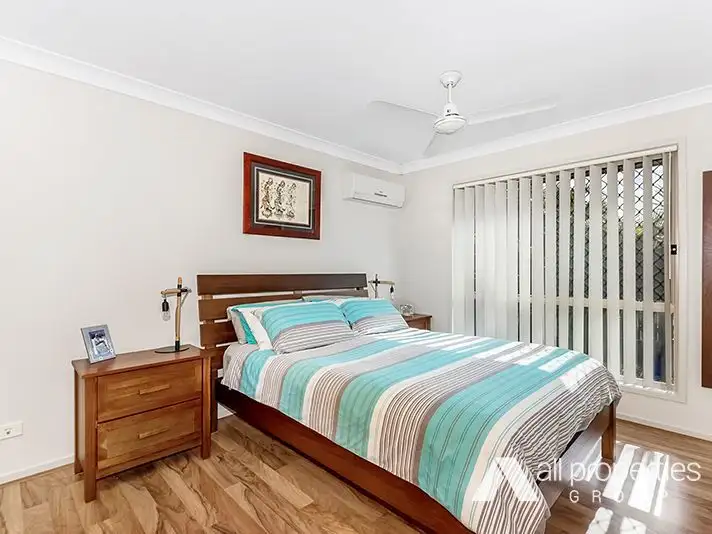 Fifth view of Homely house listing, 8 Zain Street, Heritage Park QLD 4118