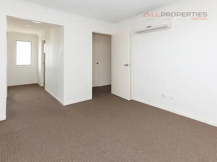 Fourth view of Homely townhouse listing, 28/2-24 Macarthy Road, Marsden QLD 4132