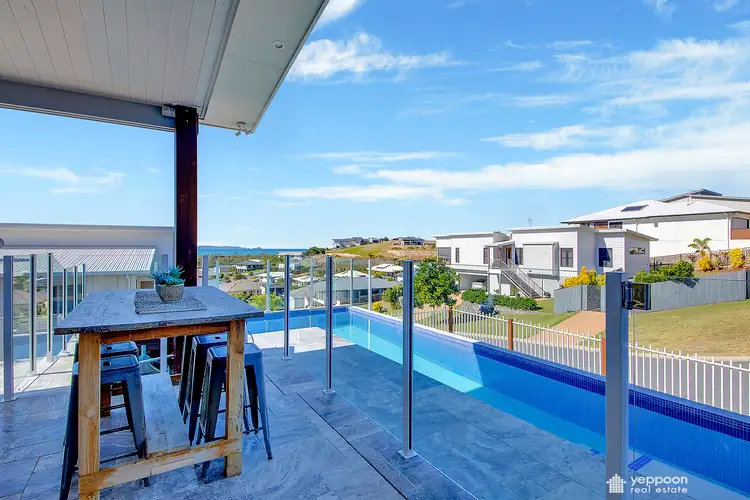 10 Scarborough Street, Lammermoor QLD 4703