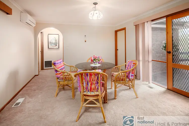 Seventh view of Homely house listing, 4 Astran Court, Endeavour Hills VIC 3802