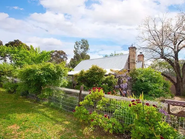 6 Church Street, Maldon VIC 3463