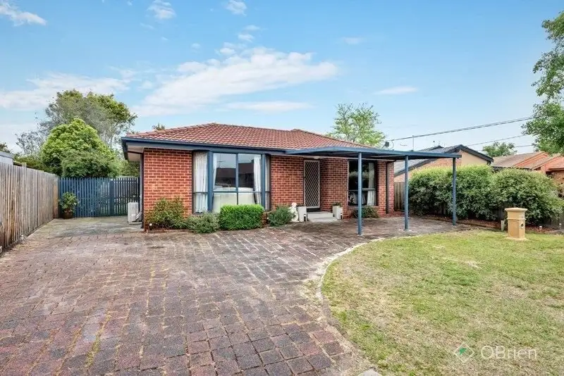 Main view of Homely house listing, 5 Linden Court, Carrum Downs VIC 3201