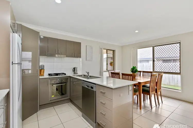 Second view of Homely house listing, 5 Chesan Court, Crestmead QLD 4132