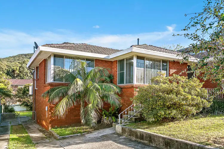 10 Meadow Street, Corrimal NSW 2518