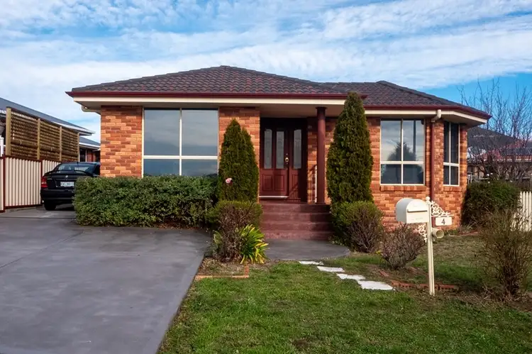 4 Dove Court, Claremont TAS 7011
