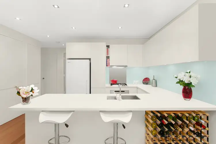 Third view of Homely apartment listing, 1/18 Hawkesbury Avenue, Dee Why NSW 2099