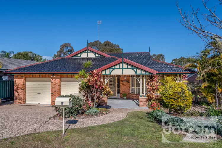 8 Crosby Court, Lakelands NSW 2282